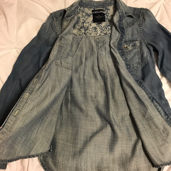 American Eagle Boyfriend Fit Jean Shirt - Picture 3 of 7